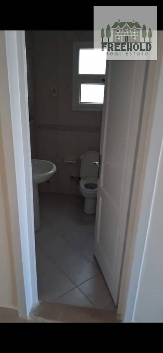 2 35b74b4f-6015-49c4-a8bd-31b14582cc70. jpg