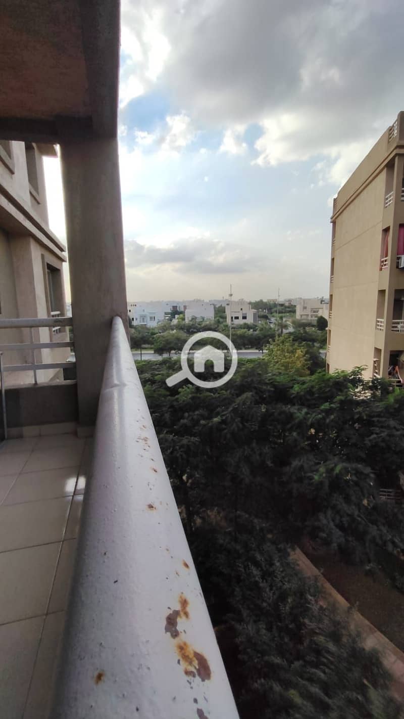 10 d566f082-2b12-4491-a72b-2d2d1ed7432b. jpg