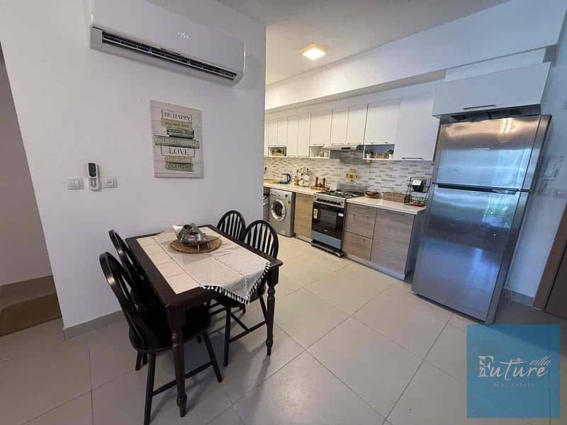 12 19c6f65c-c032-4567-856c-0a7bb8fb35b7. jpg