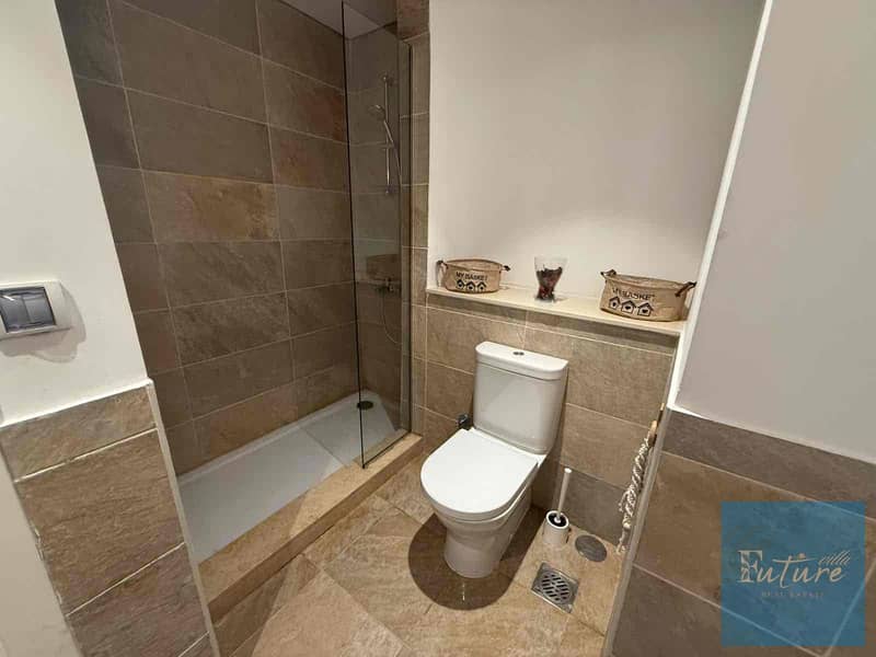 15 fec7e228-d1a0-486d-baa0-73ff1923a7aa. jpg