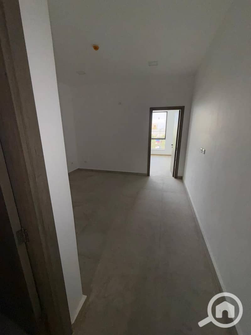 2 WhatsApp Image 2025-10-27 at 11.58. 45 PM. jpeg