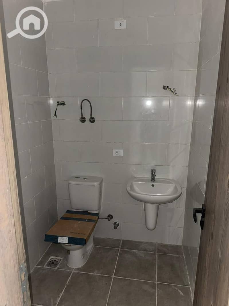 5 WhatsApp Image 2025-10-27 at 11.58. 47 PM (2). jpeg