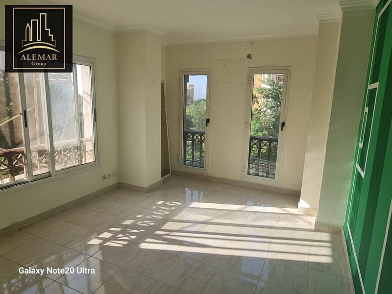 12 f7a86983-bcbc-4be2-9baf-ca77de8a532a. jpg