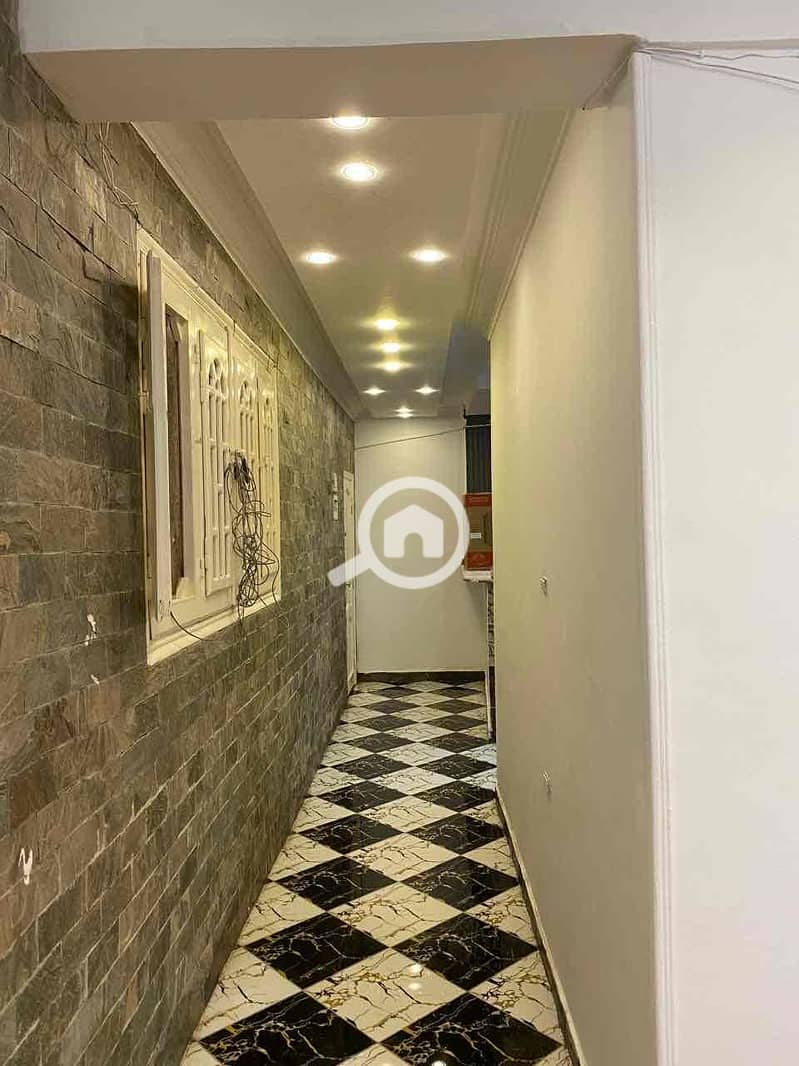 4 93a1a477-7c2d-4d1e-b066-baa617e654ac. jpg