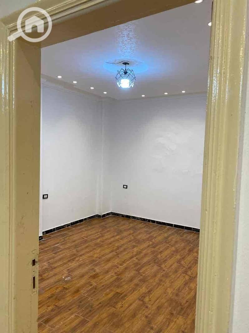 6 a87479ea-0c96-4036-8eea-f03ca24e3d58. jpg