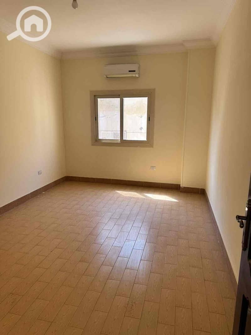 2 776cef3c-25dc-4223-9923-f7c0655df378. jpg