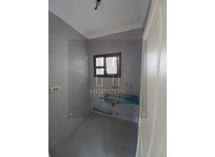 7 WhatsApp Image 2025-10-31 at 8.40. 17 PM. jpg