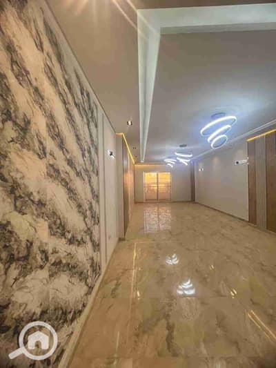 فلیٹ 3 غرف نوم للبيع في حدائق الاهرام، الجيزة - IMG-20251031-WA0047. jpg