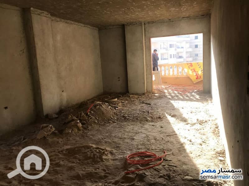 شقه على المحاره. jpeg