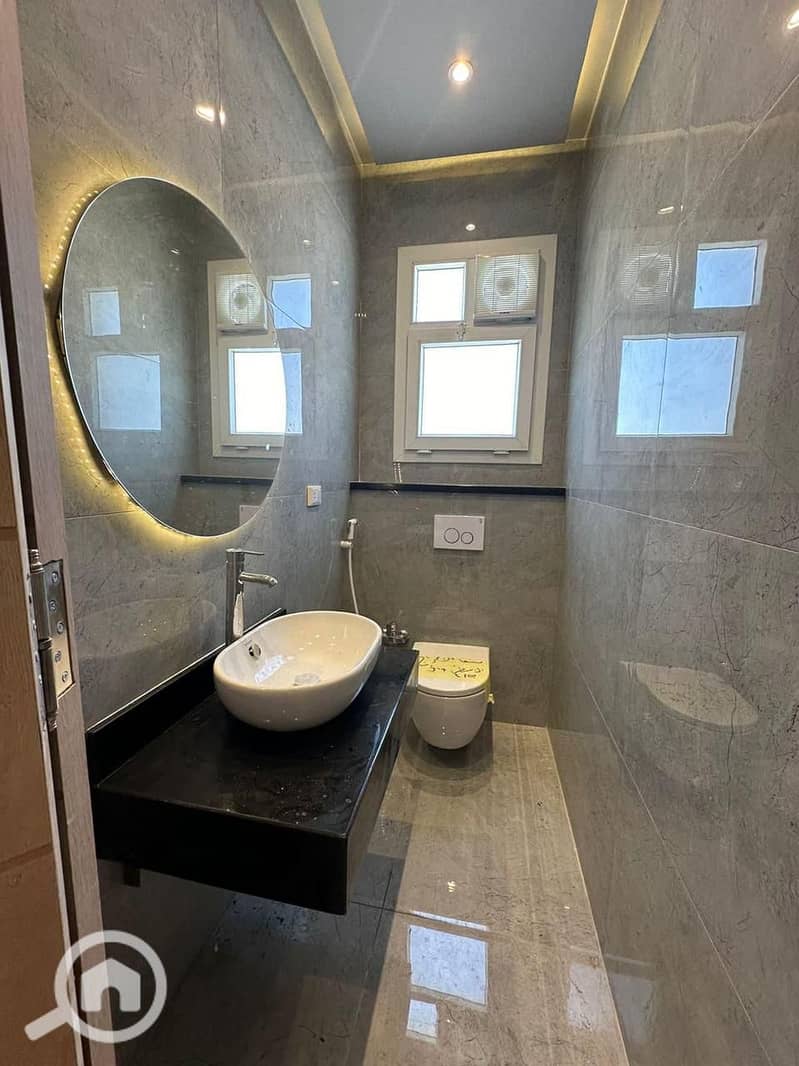 2 WhatsApp Image 2025-08-24 at 1.02. 24 PM (1). jpeg