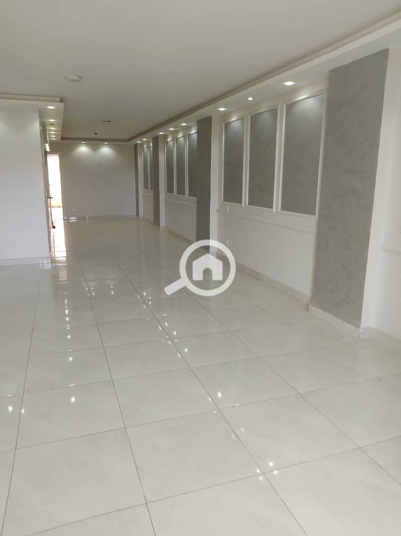 5 WhatsApp Image 2025-08-24 at 2.28. 08 PM. jpeg