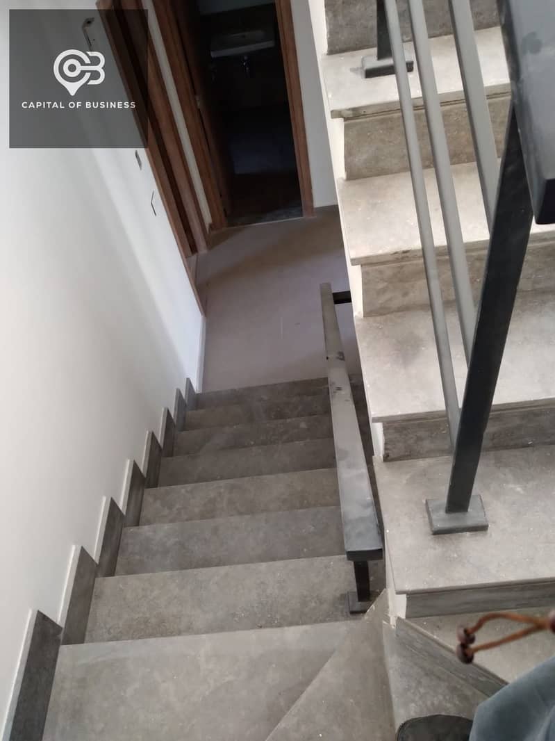 3 WhatsApp Image 2025-10-21 at 4.06. 08 PM. jpeg