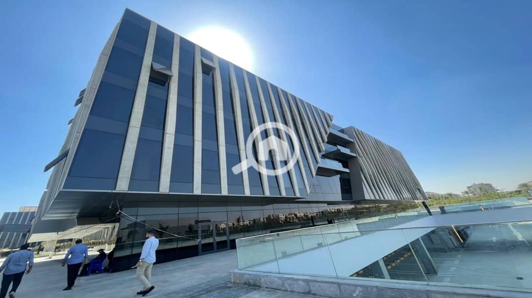 2 9779c0e0-dc8d-49b3-923f-baf879b3f032. jpg