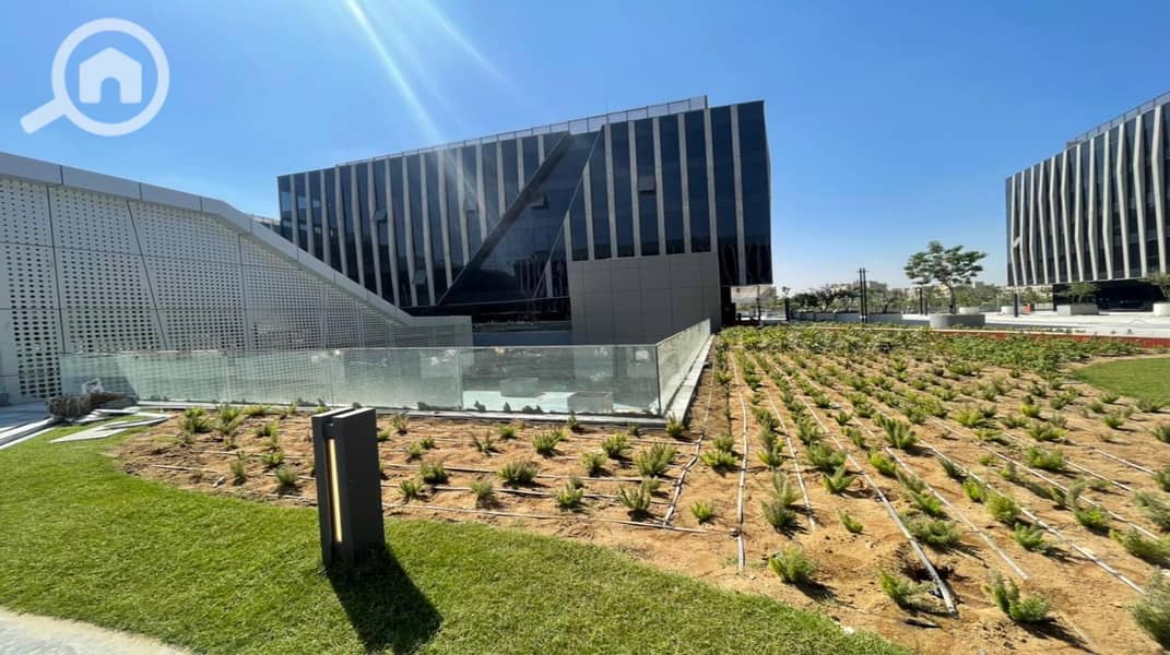 4 53766662-e33a-465f-bc1c-7021f0686dde. jpg