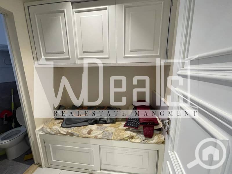 16 74c67734-919b-445c-a94d-bd6cee49e343. jpg