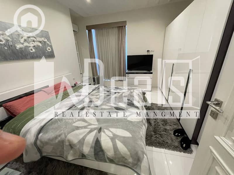 18 f1d04ab1-418f-4ccc-8138-68a3dabe87d9. jpg