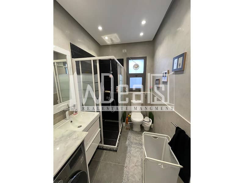 22 2209675f-3d70-4a54-a06c-ae2fc0d9482f. jpg