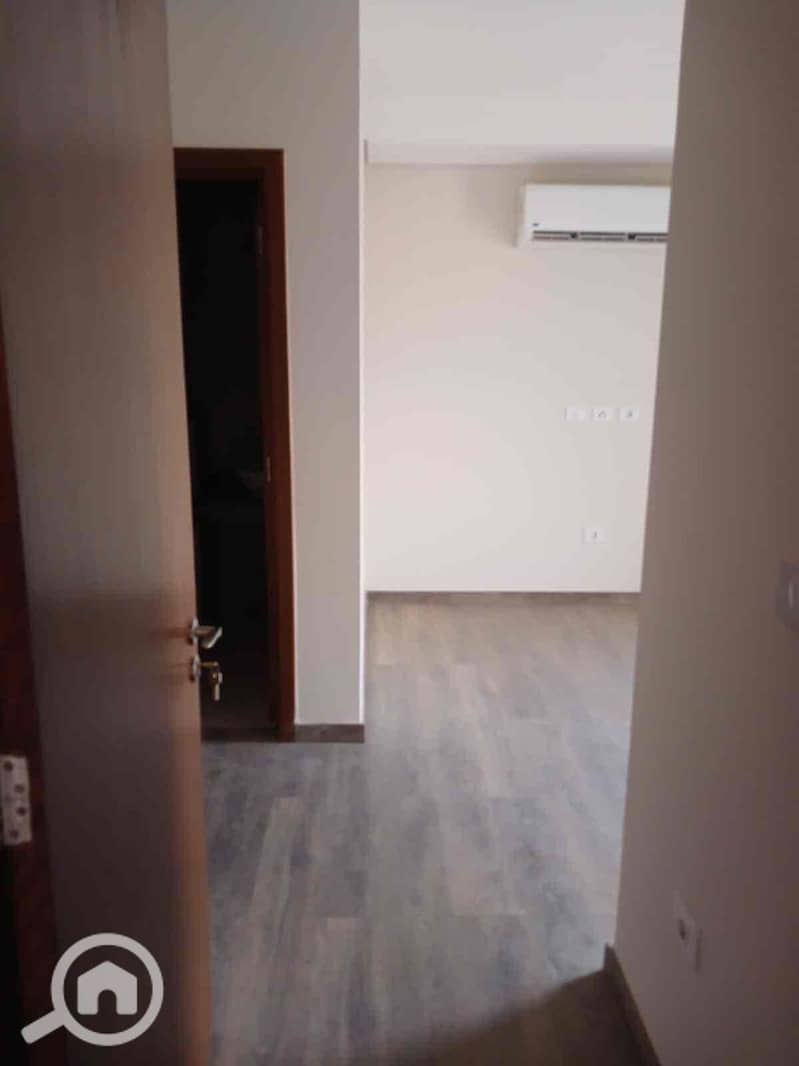 4 9e871e88-37b6-4fa5-9095-6dde14e4b0ee. jpg