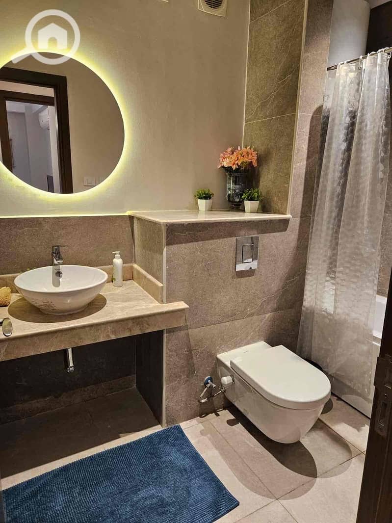 11 e0c480da-c923-49d9-ba9d-07a36e293f34. jpg