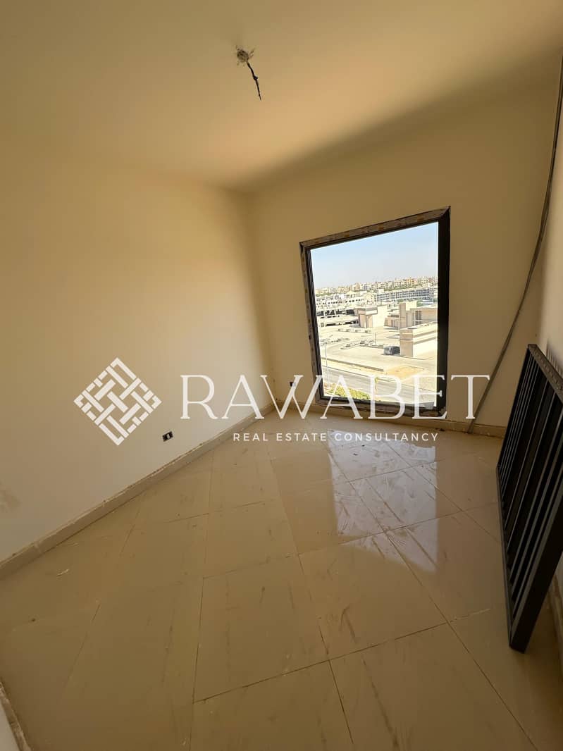 2 WhatsApp Image 2025-08-25 at 3.46. 00 PM(5). jpeg