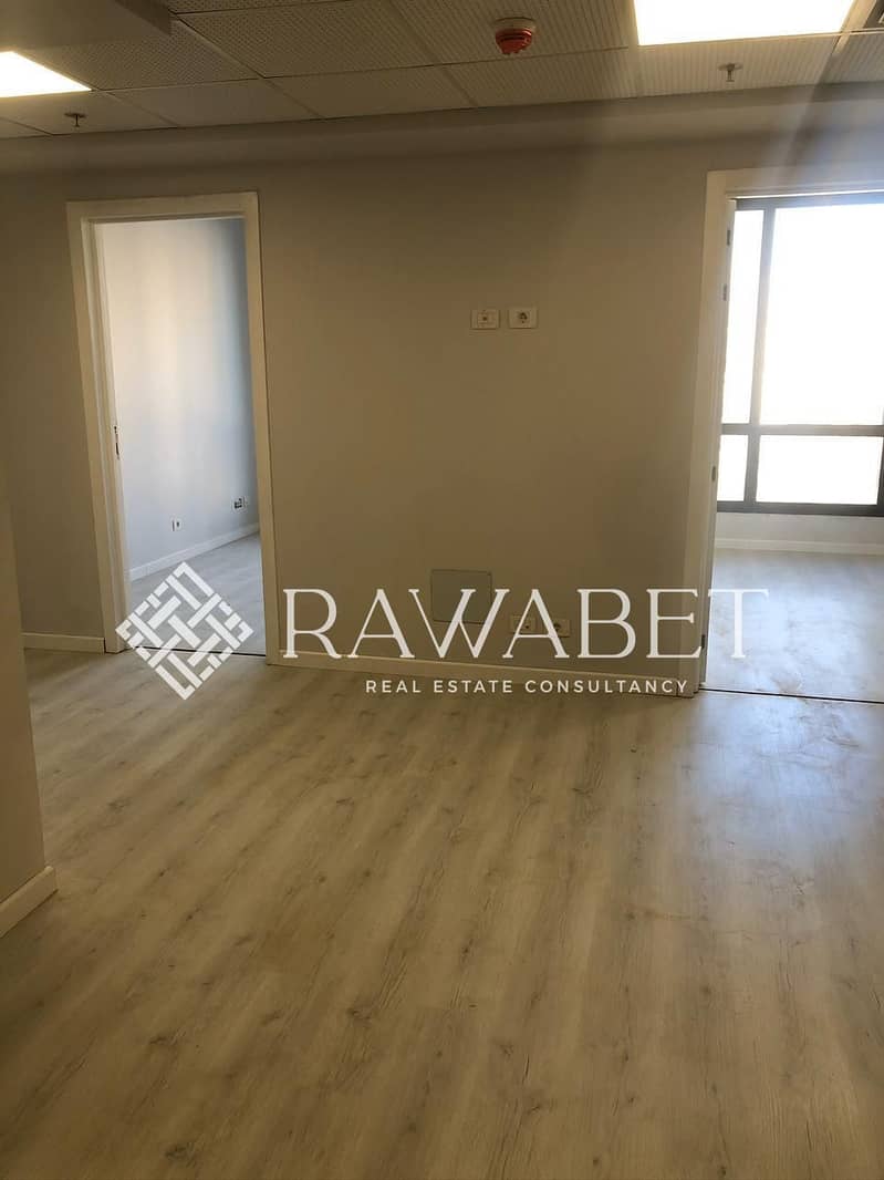 2 WhatsApp Image 2025-09-23 at 7.12. 03 PM(6). jpeg