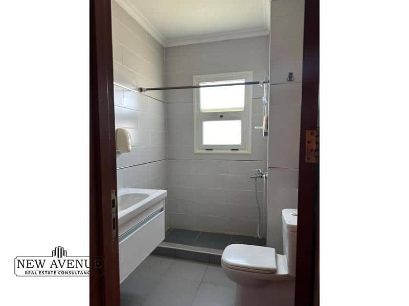 10 WhatsApp Image 2025-09-18 at 12.52. 02 PM (2). jpg