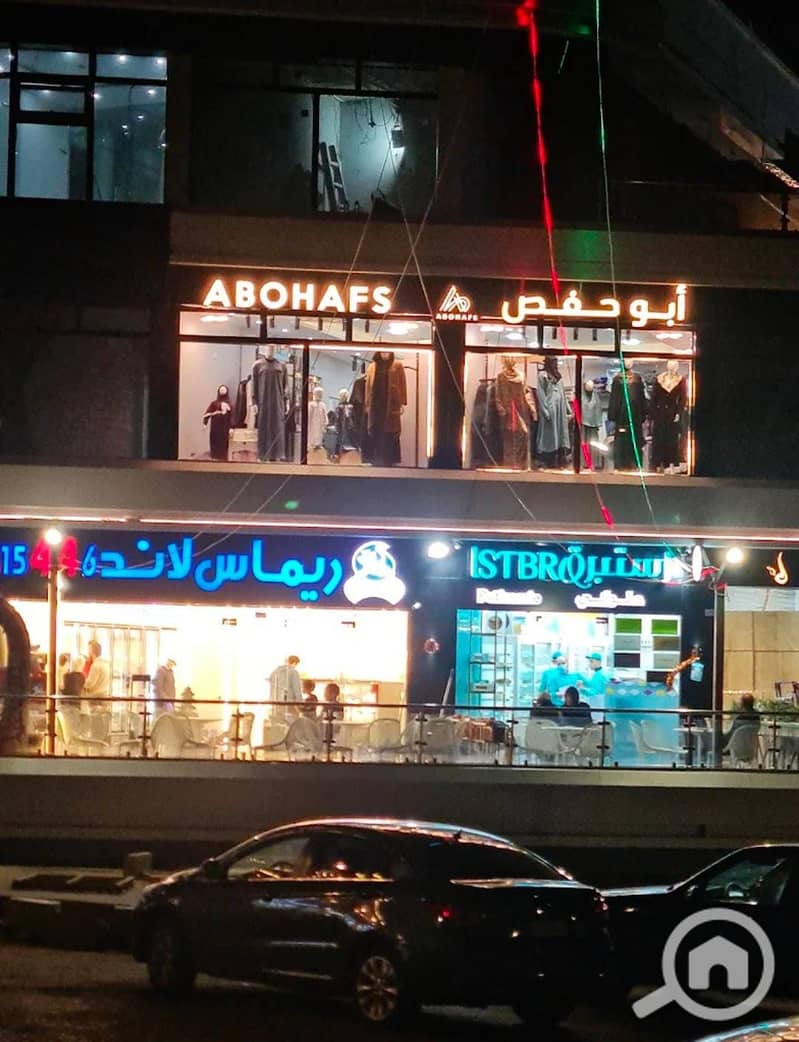 4 7a0dfab1-7bd0-43d3-b065-bb1a79b98cd9. jpg