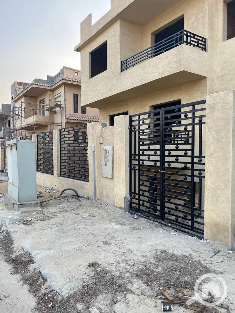 4 WhatsApp Image 2025-10-03 at 9.18. 19 PM. jpeg