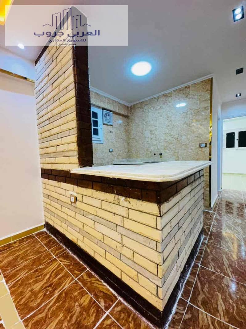 8 37e2d03b-59a2-4ed8-80d2-42f12160189e. jpg