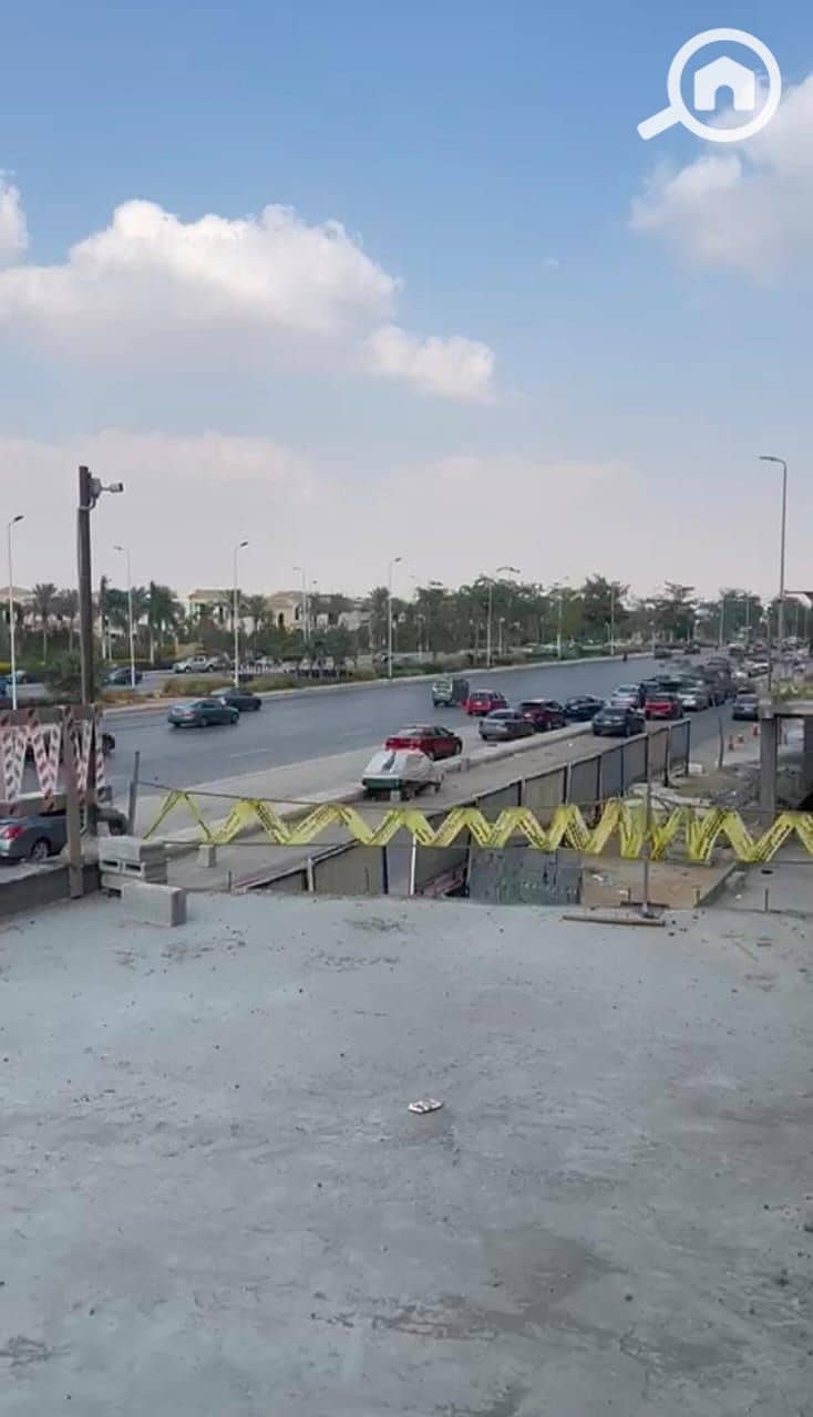 3 dfef9fd8-f9d9-43d1-a790-d0a715795d0a. jpg