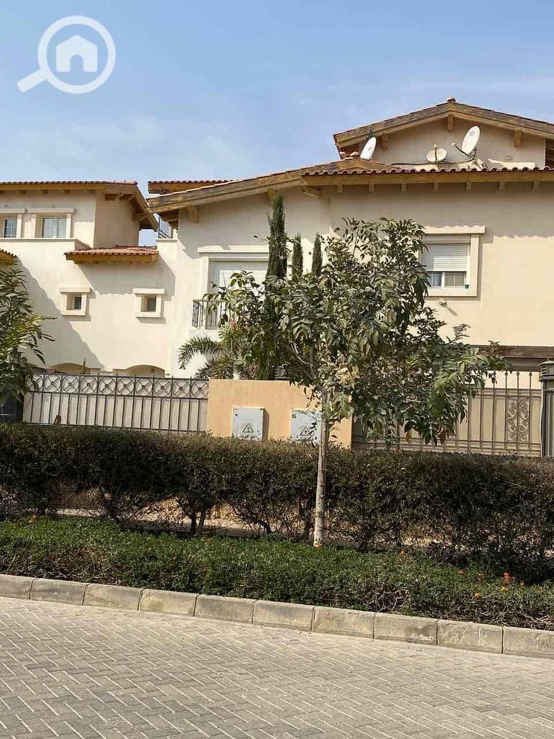 5 9eb8db04-61ae-443f-a145-18802f2fb2e5. jpg