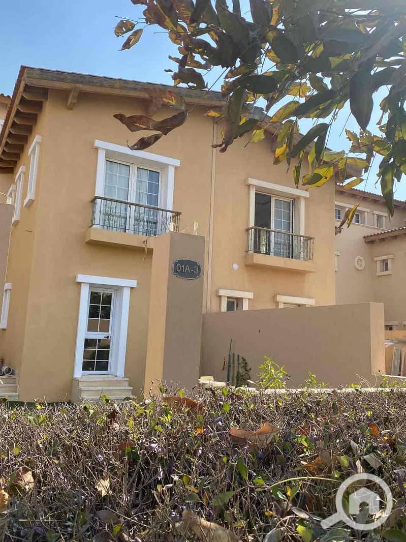 10 555a57a4-e388-438f-bf65-2b02e01a0ba0. jpg