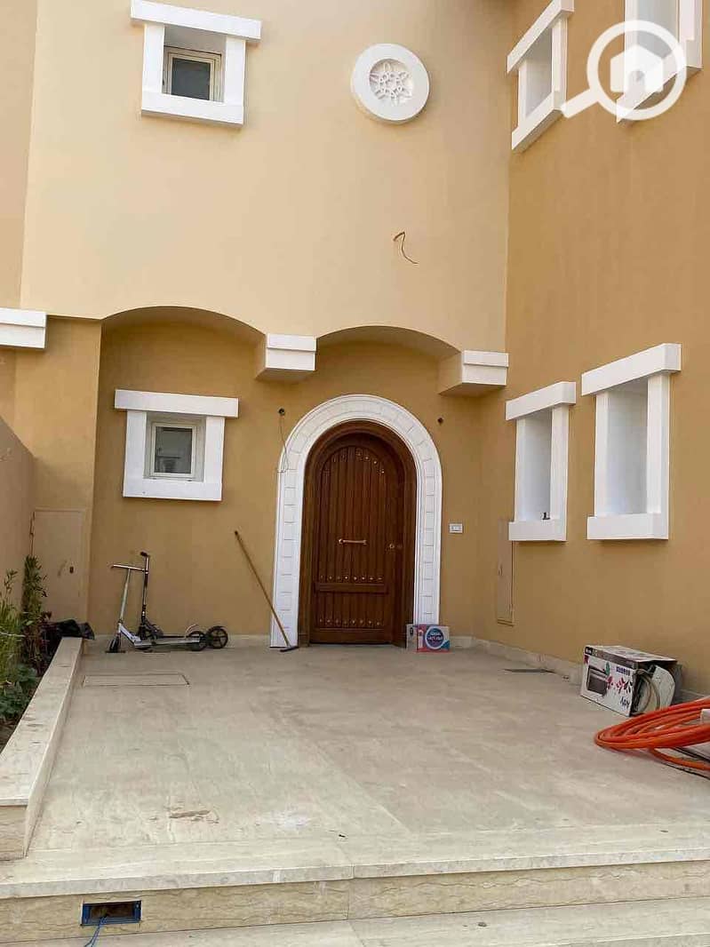 12 dfa68b4f-174e-42d0-a87b-d109b1f11313. jpg