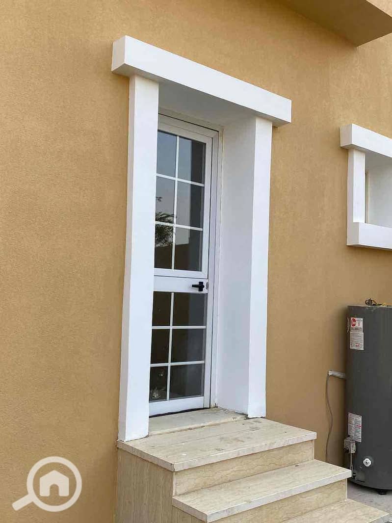 14 bc38db97-4f3a-46b8-910e-ad78bdf19324. jpg