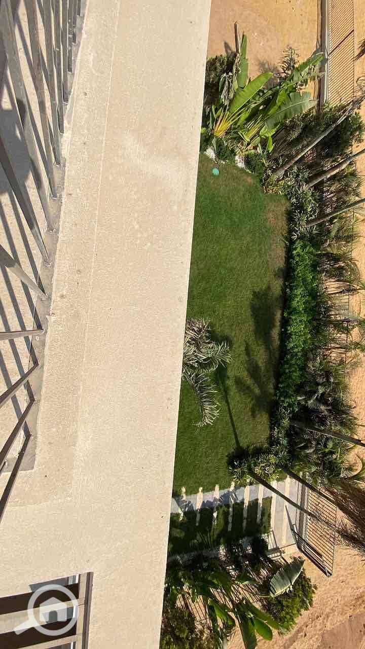 5 6ad1627b-184b-4af2-b119-f605f87afc9a. jpg