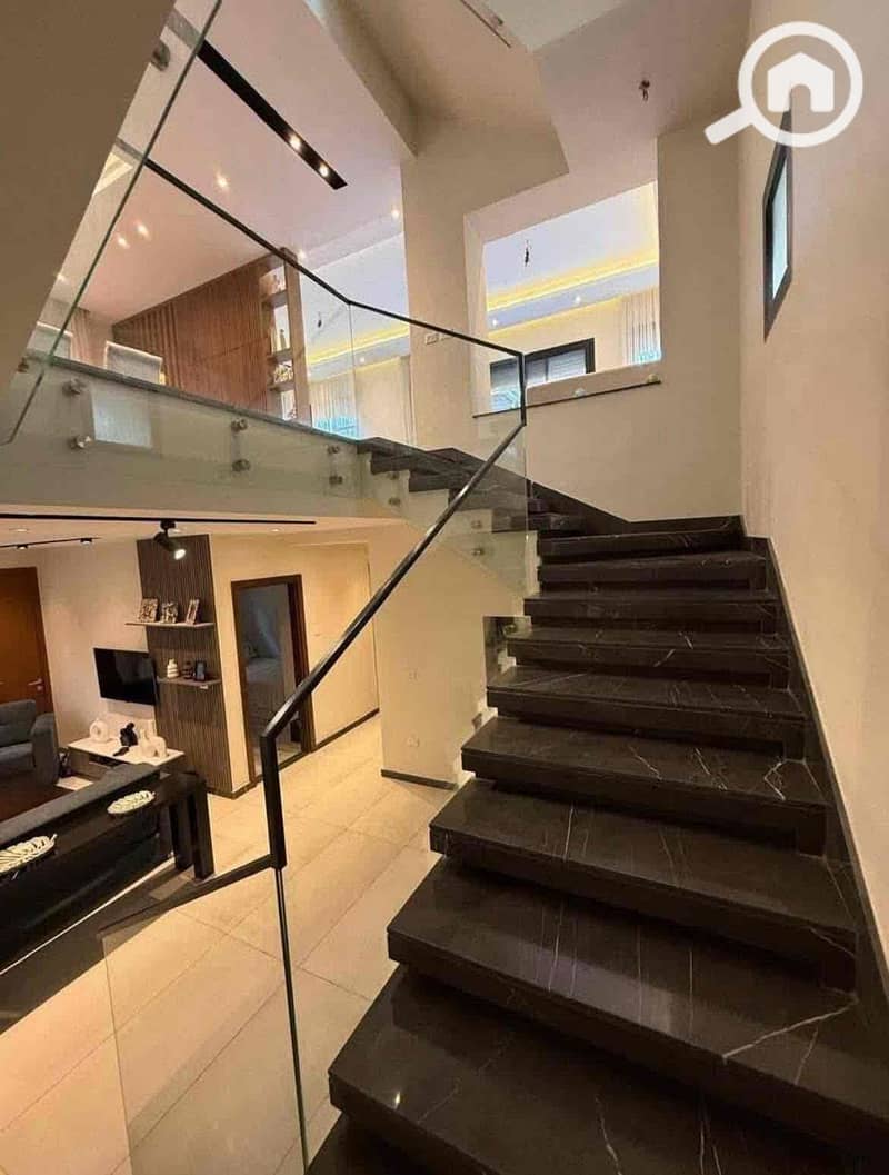 IMG_2369. jpg IMG_2369. jpg