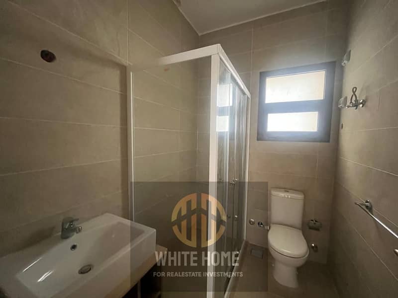 4 b5b1eafd-651c-4e3d-b2e7-b58c91025029. jpeg