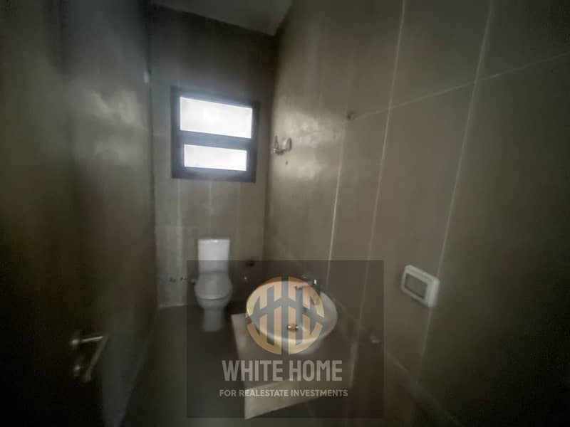 8 81cc5e06-5591-41d7-8076-d10504100d6e. jpeg