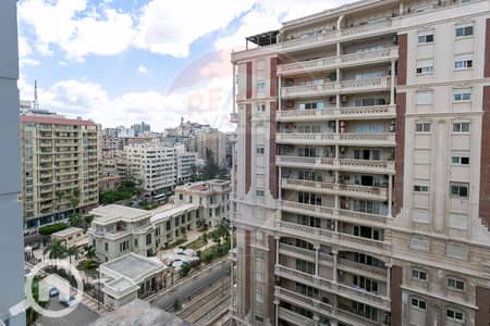 فلیٹ 3 غرف نوم للبيع في زيزينيا، الإسكندرية - 1. JPG