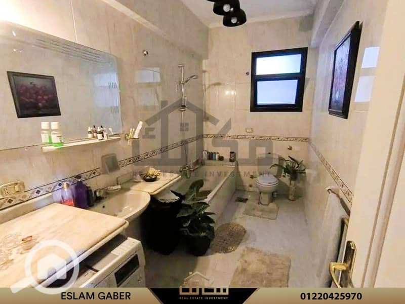 8 f75038fe-15c7-4ab3-bdf1-884f26d6f44b. jpg