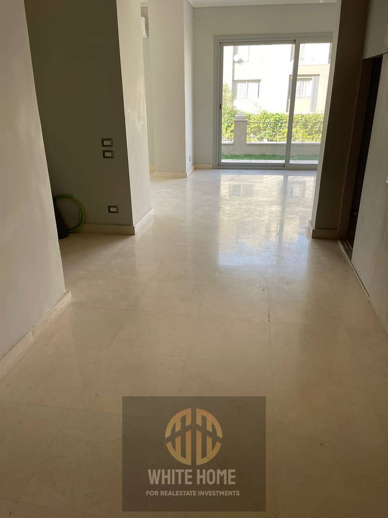 2 b6b4a58d-e1a9-44bd-a7a1-8de1eb6ae81a. jpeg