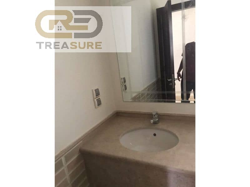 24 WhatsApp Image 2025-10-30 at 5.51. 26 PM (1). jpg