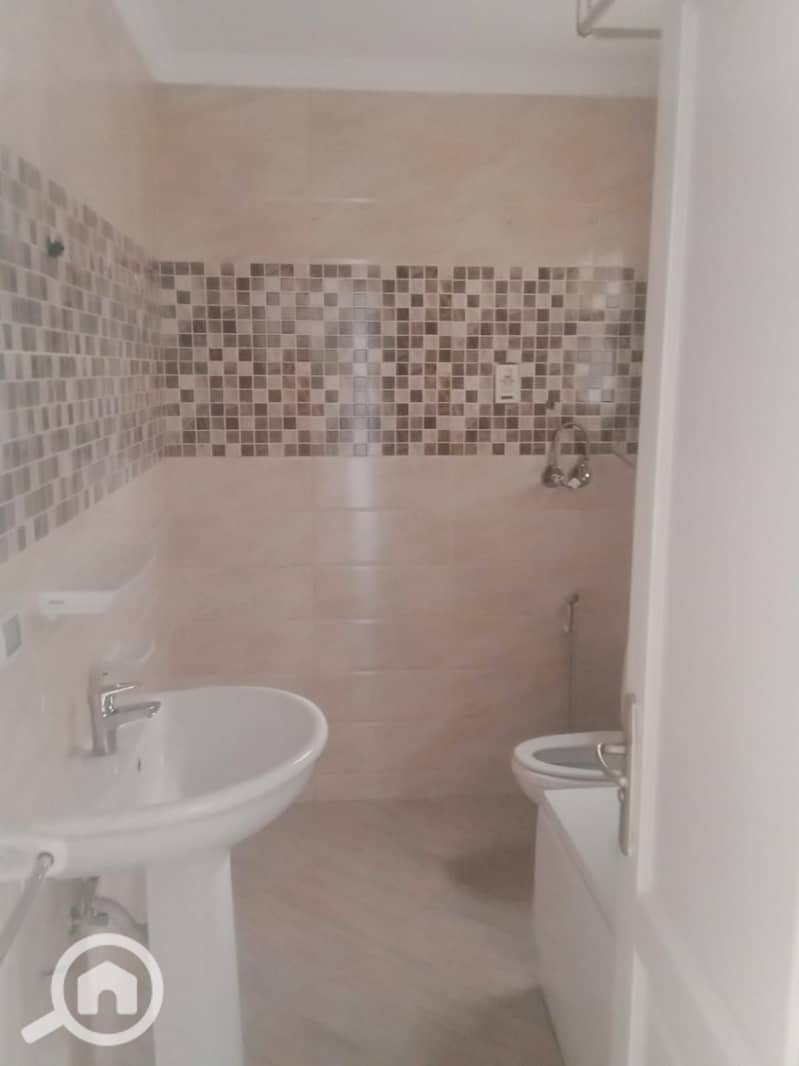 9 670c96c6-0217-4f83-b146-7535be2821be. jpeg