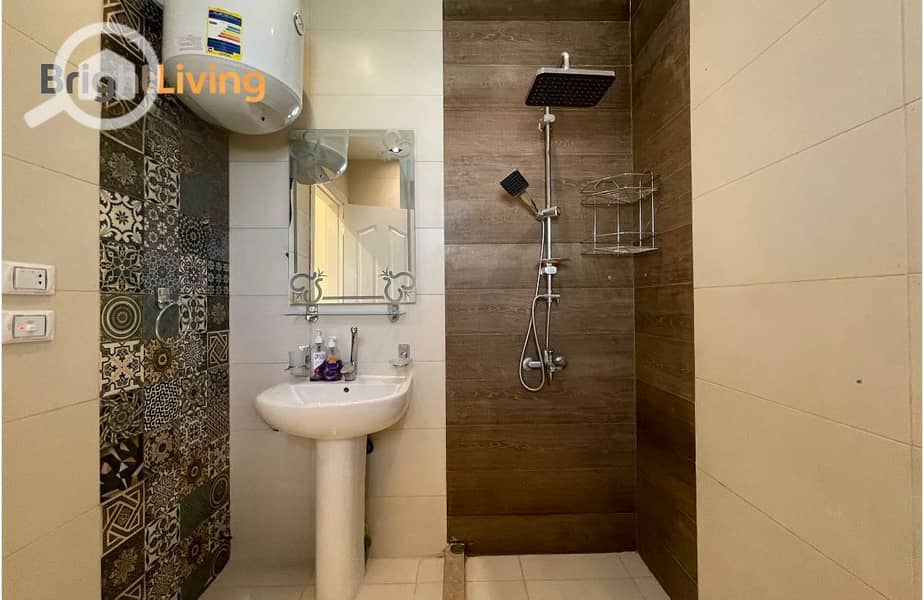 13 f44e0d37-4d02-47b3-ab14-431f06a8774e. jpg