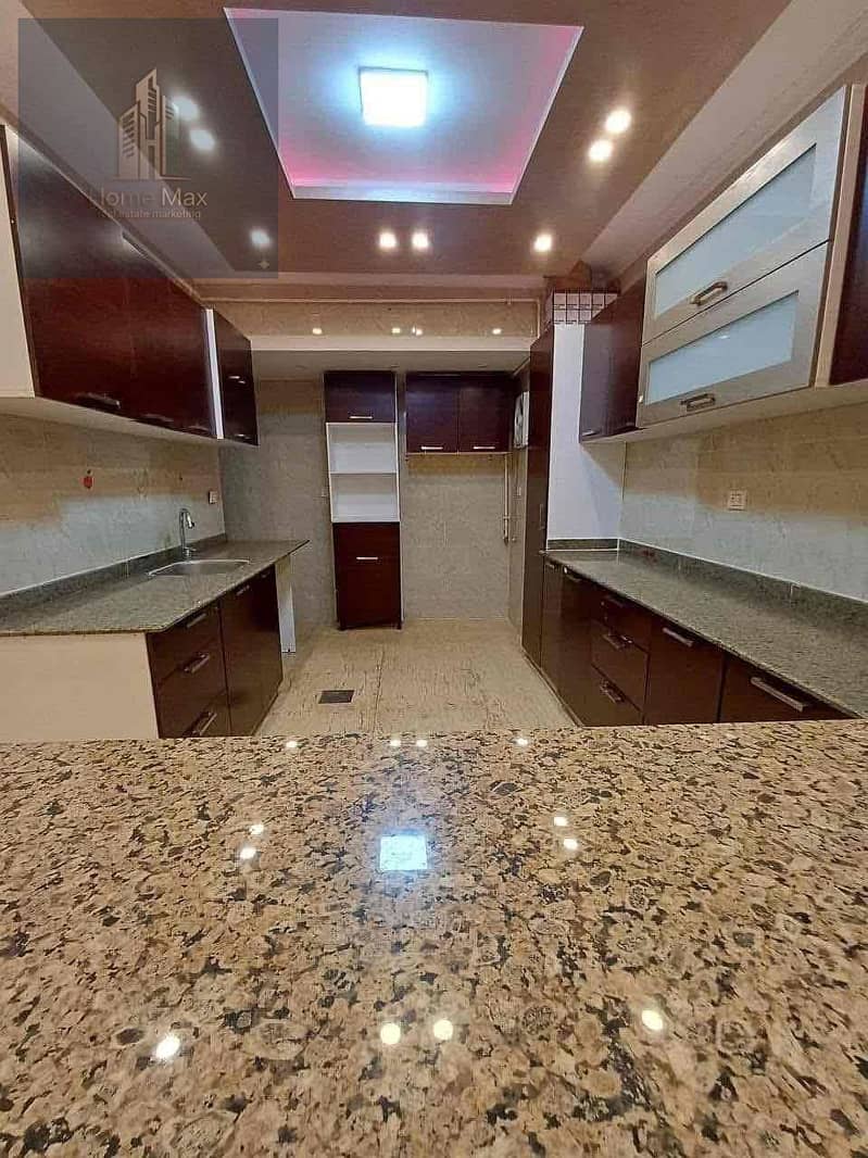 9 92fd4c84-c602-483f-95a4-9adbc5221e9f. jpg