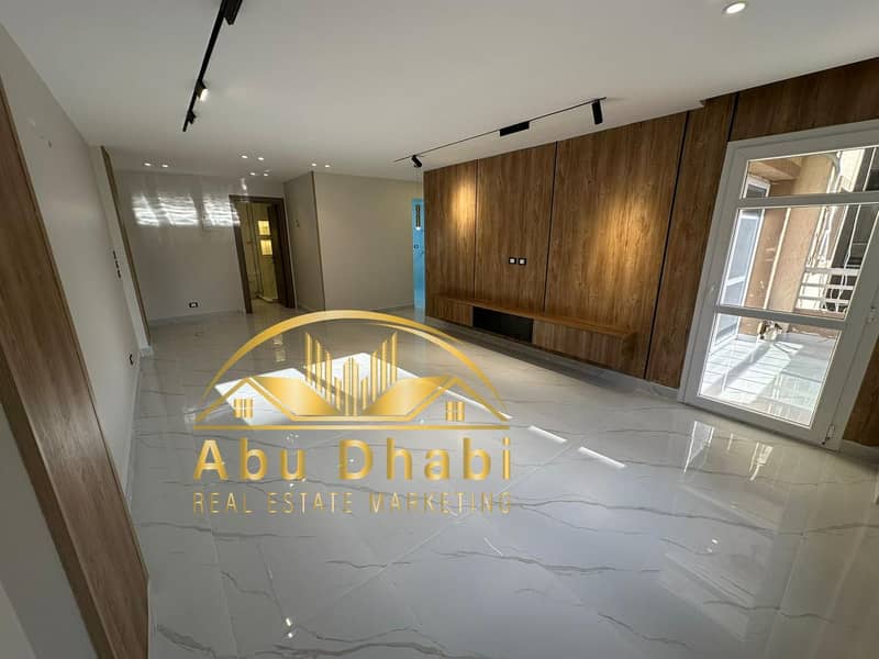 ee292297-ecf4-40ae-8a8e-e894c139c390. jpg