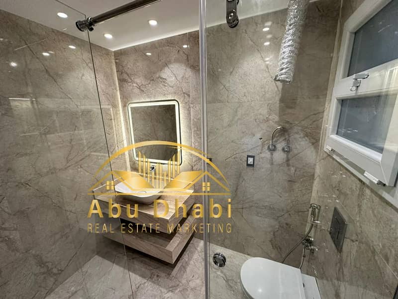 9 e75bf501-9883-4a38-b56f-171c99133301. jpg