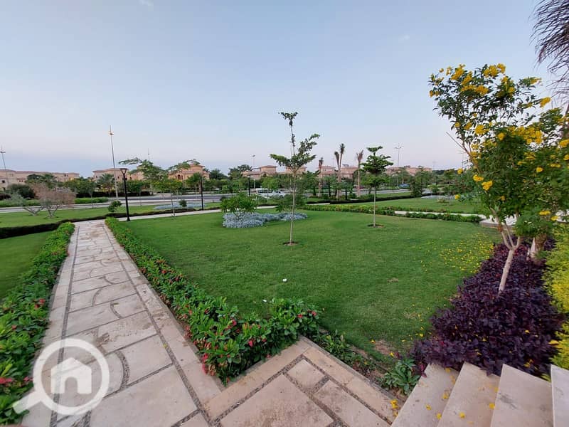 5 9d6ef562-bfd6-4366-aee5-7b89187aa359. jpg