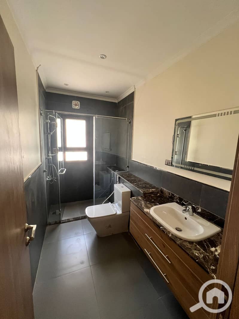 12 IMG-20251027-WA0083. jpg