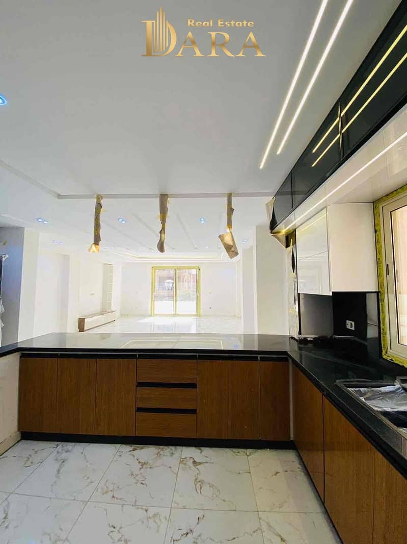 2 54ccbdf0-146c-41e0-9223-63fd355cd333. jpg